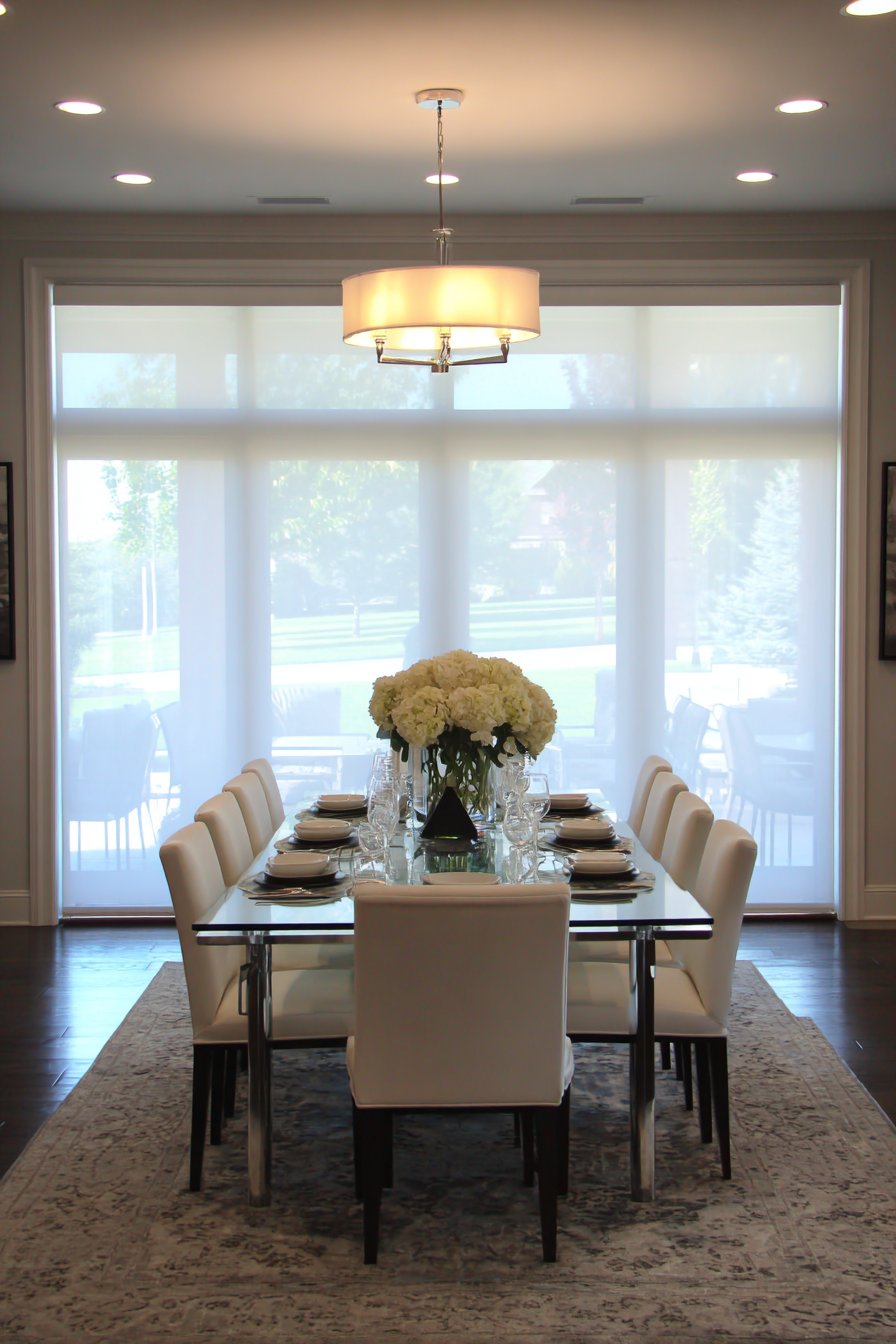 20 Brilliant Dining Room Window Ideas | Glowdecors